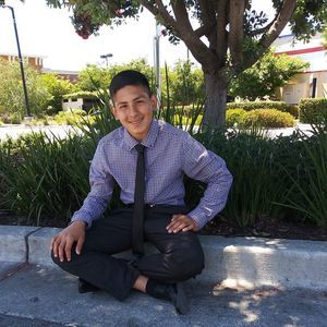 Meet your Posher, Victor landaverry